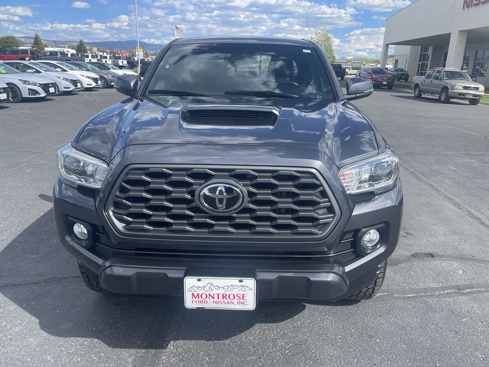 Used 2021 Toyota Tacoma TRD Sport with VIN 3TMCZ5AN8MM380525 for sale in Hermitage, PA