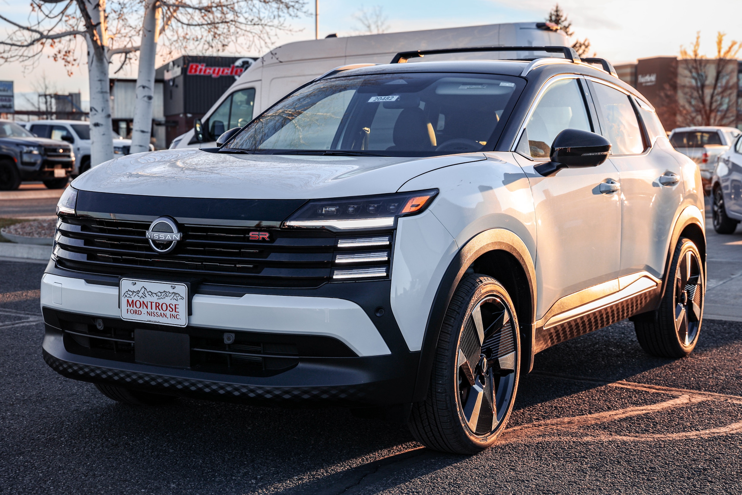 2026 Nissan KICKS SR AWD's photo