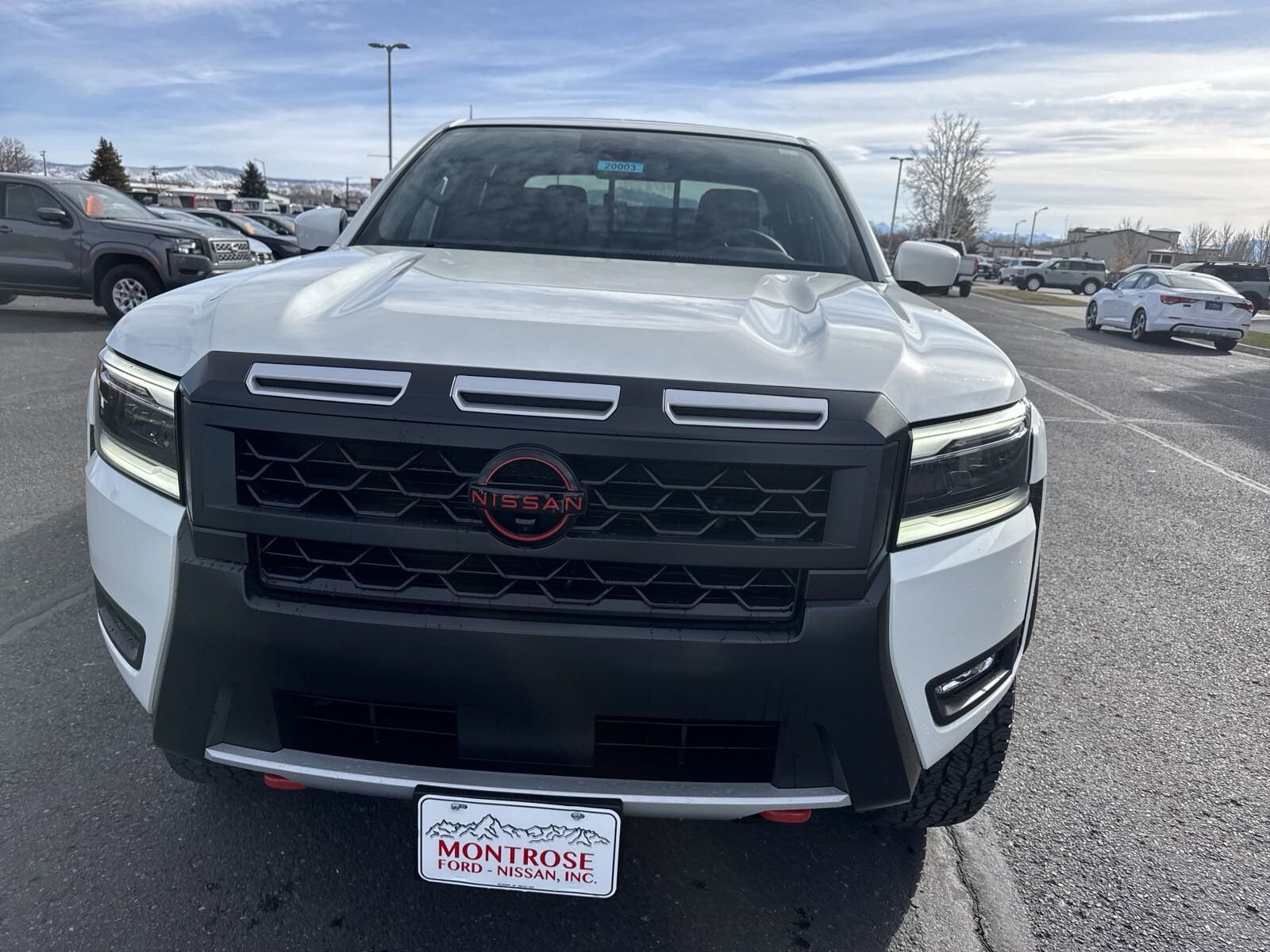 2025 Nissan Frontier PRO-4X photo 2
