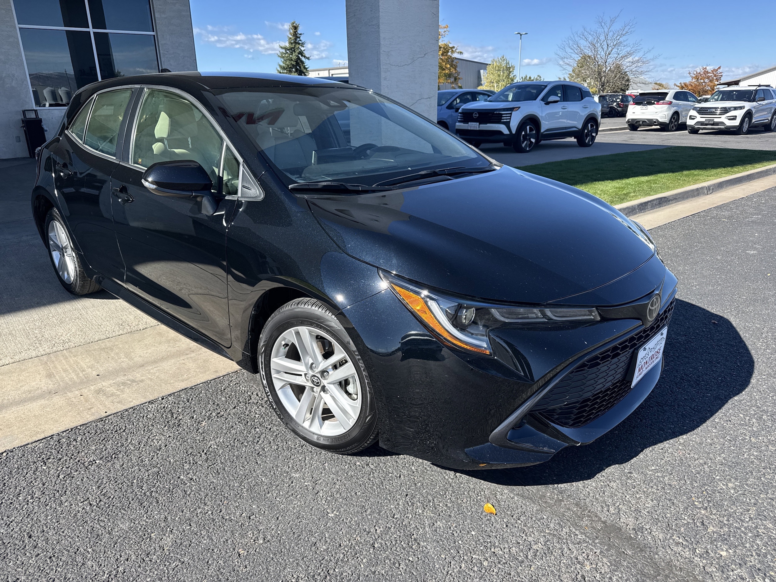 2020 Toyota Corolla Hatchback SE's photo