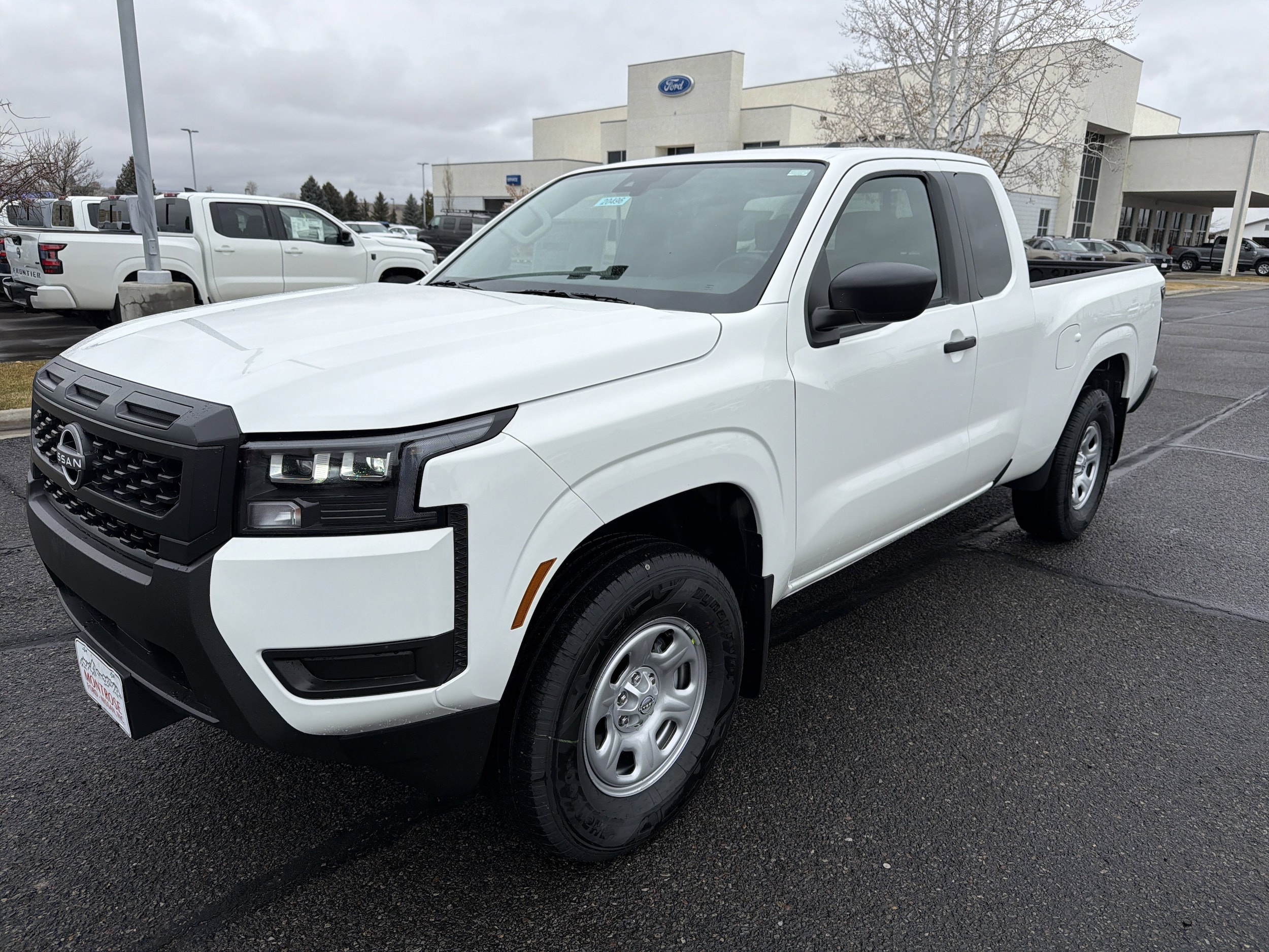 2026 Nissan Frontier S's photo