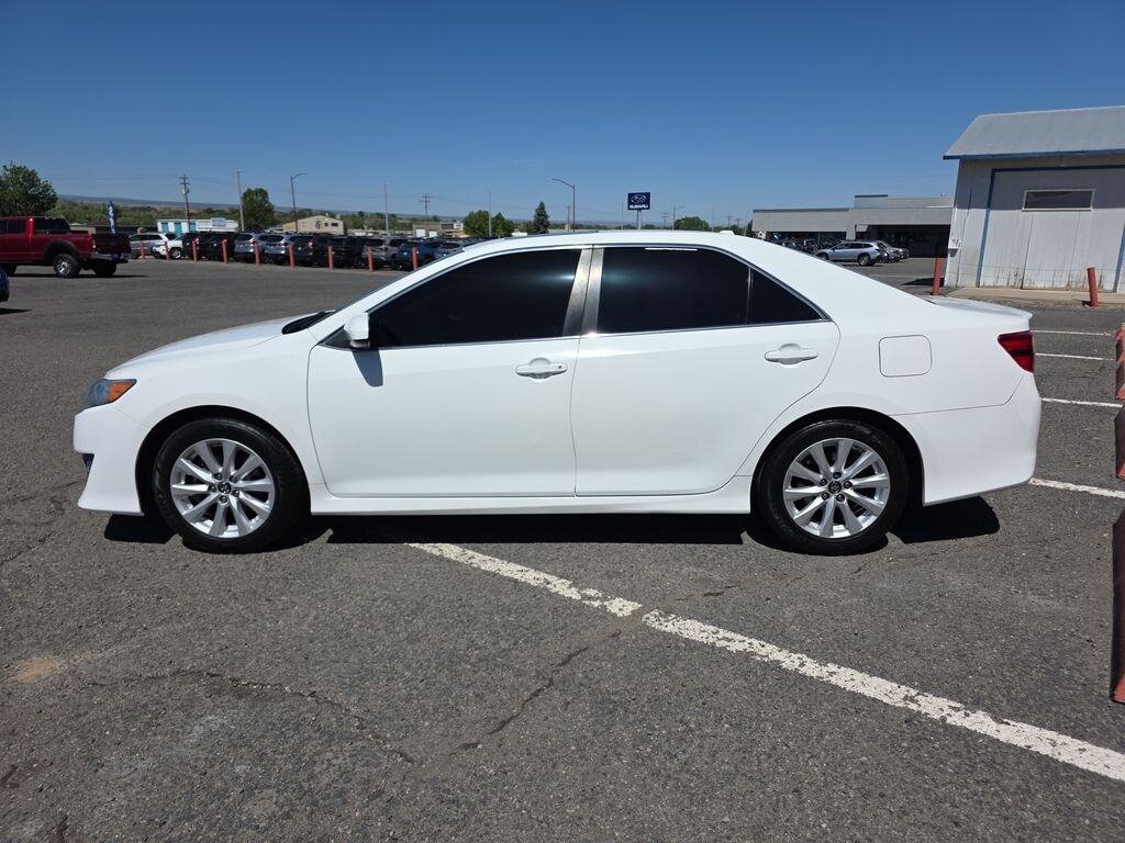 Used 2014 Toyota Camry SE V6 Sedan