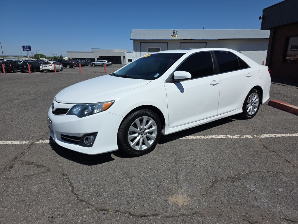 Used 2014 Toyota Camry SE V6 Sedan
