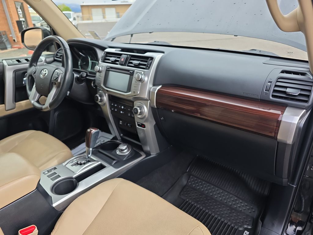 2016 Toyota 4Runner Limited - Photo 30