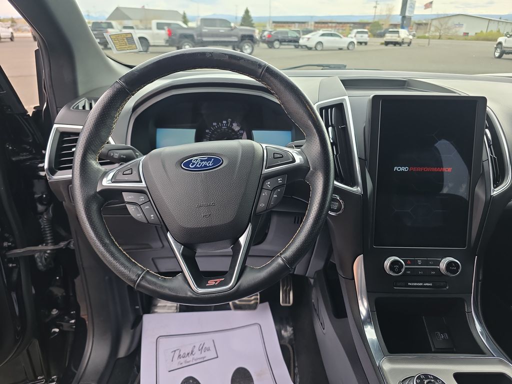 2022 Ford Edge ST - Photo 13
