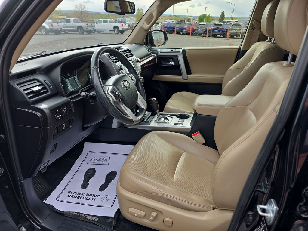 2016 Toyota 4Runner Limited - Photo 9