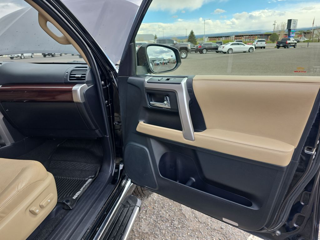 2016 Toyota 4Runner Limited - Photo 29