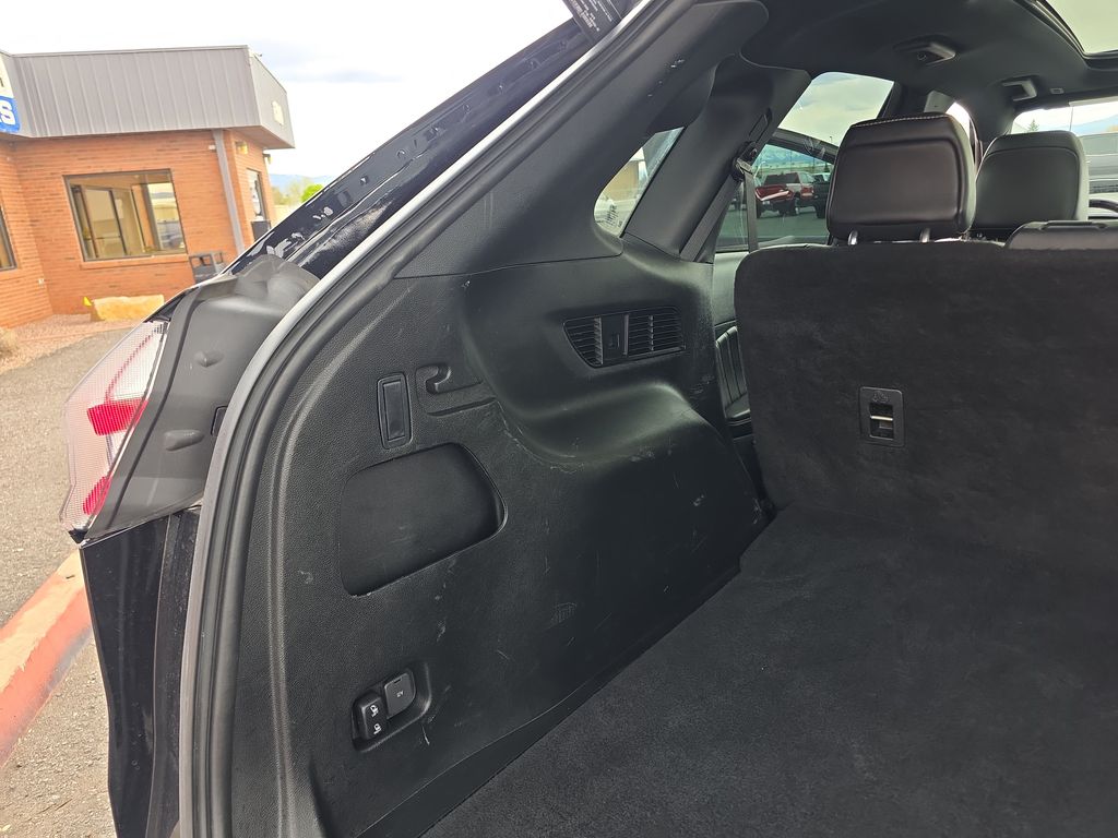 2022 Ford Edge ST - Photo 30