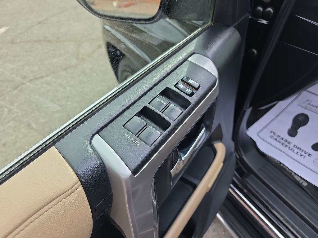2016 Toyota 4Runner Limited - Photo 11