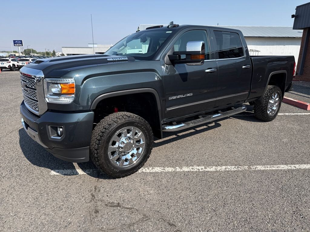 Used 2018 GMC Sierra 2500HD Denali Truck Crew Cab