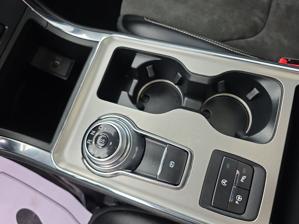 2022 Ford Edge ST - Photo 22