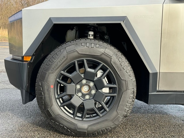Used 2024 Tesla Cybertruck For Sale at Montrose Auto Group | VIN 