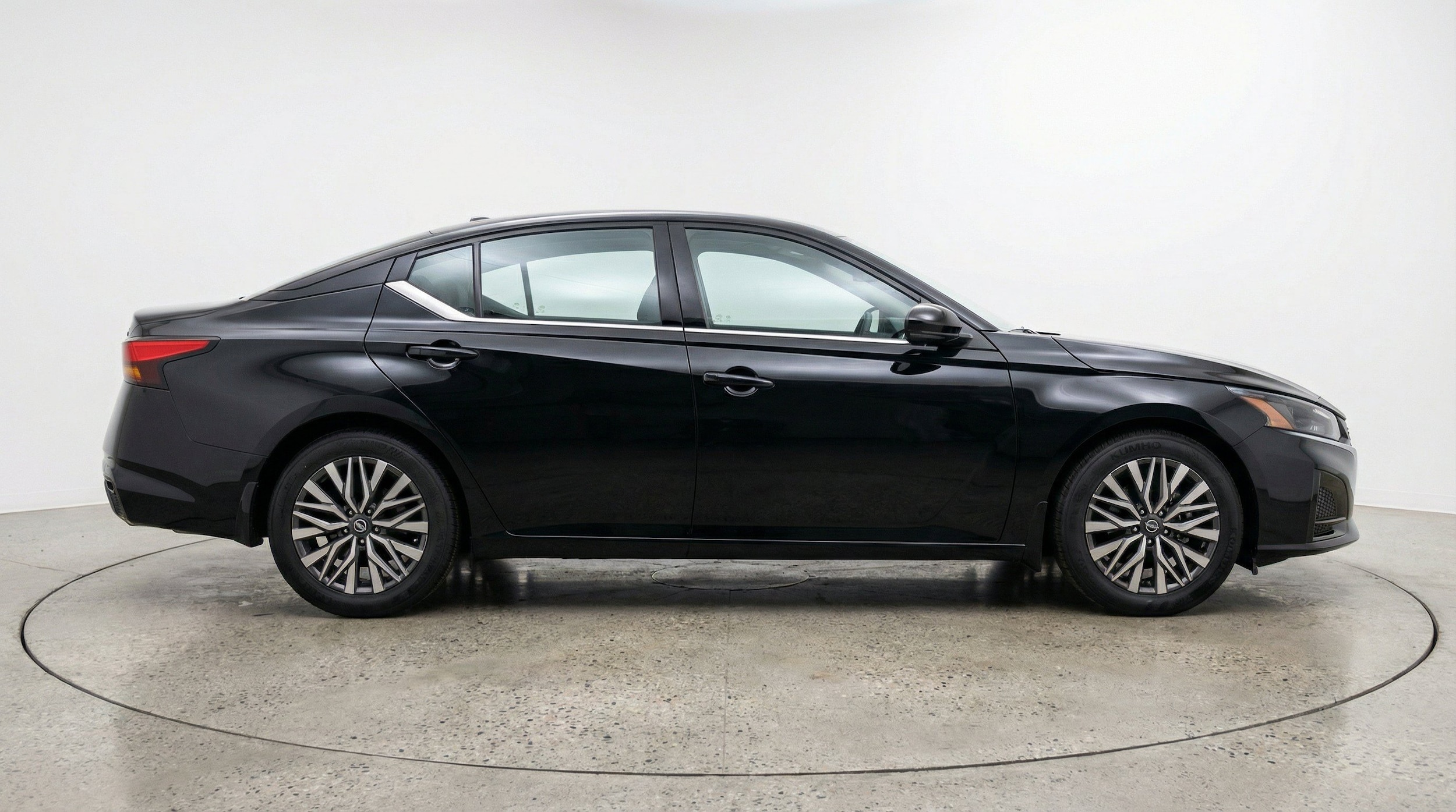 Thumbnail: 2025 Nissan Altima - 11