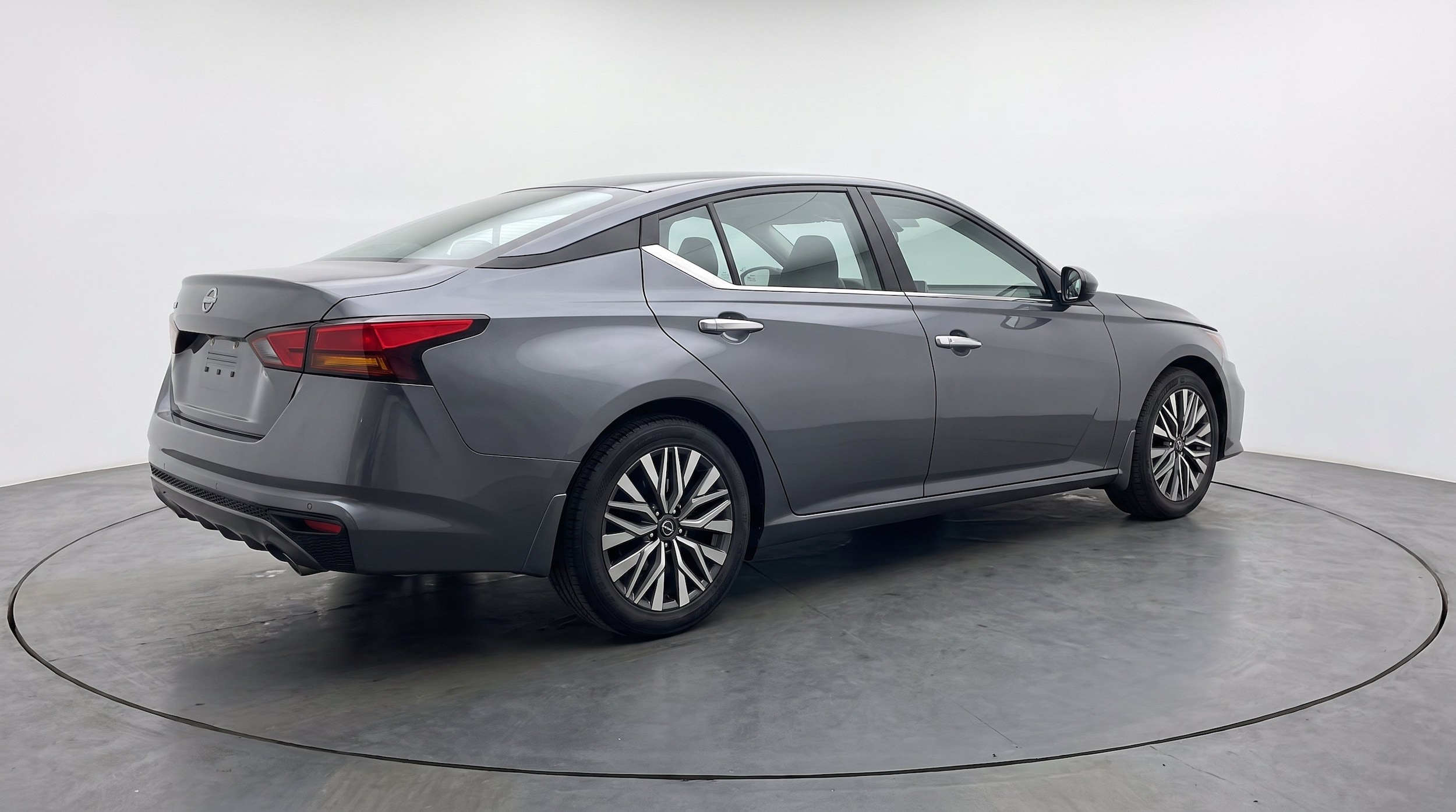 Thumbnail: 2025 Nissan Altima - 9