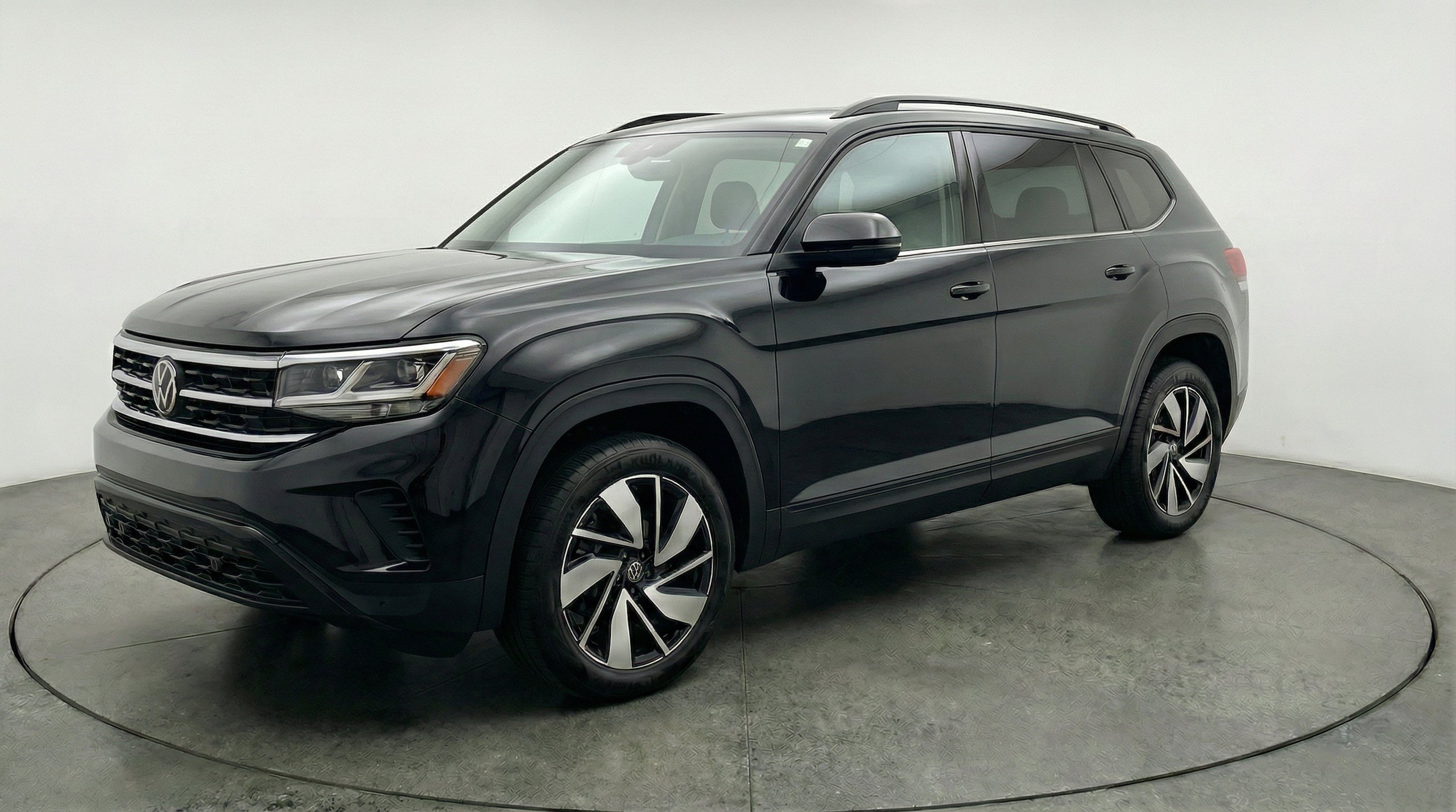 Thumbnail: 2026 Volkswagen Atlas - 3