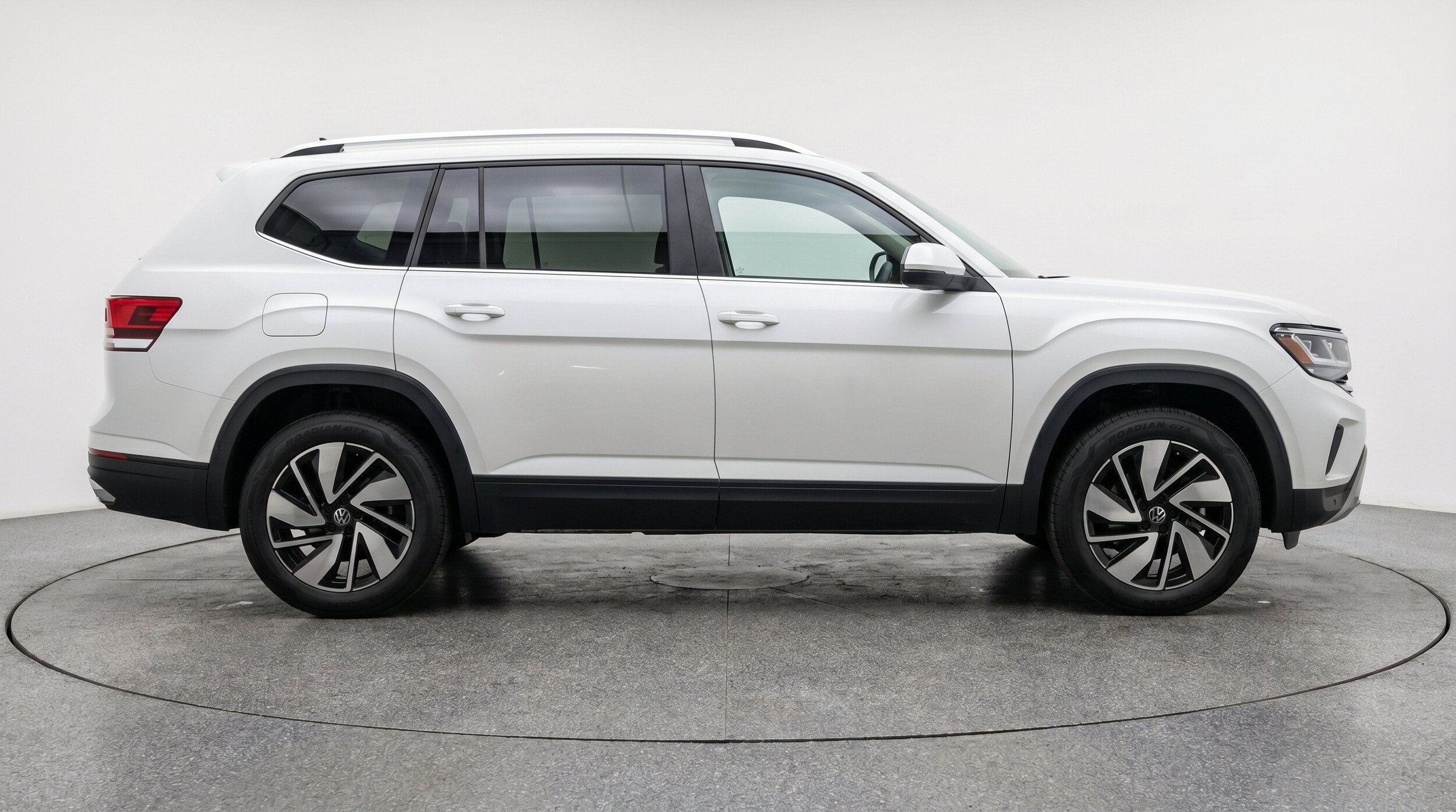 Thumbnail: 2026 Volkswagen Atlas - 11