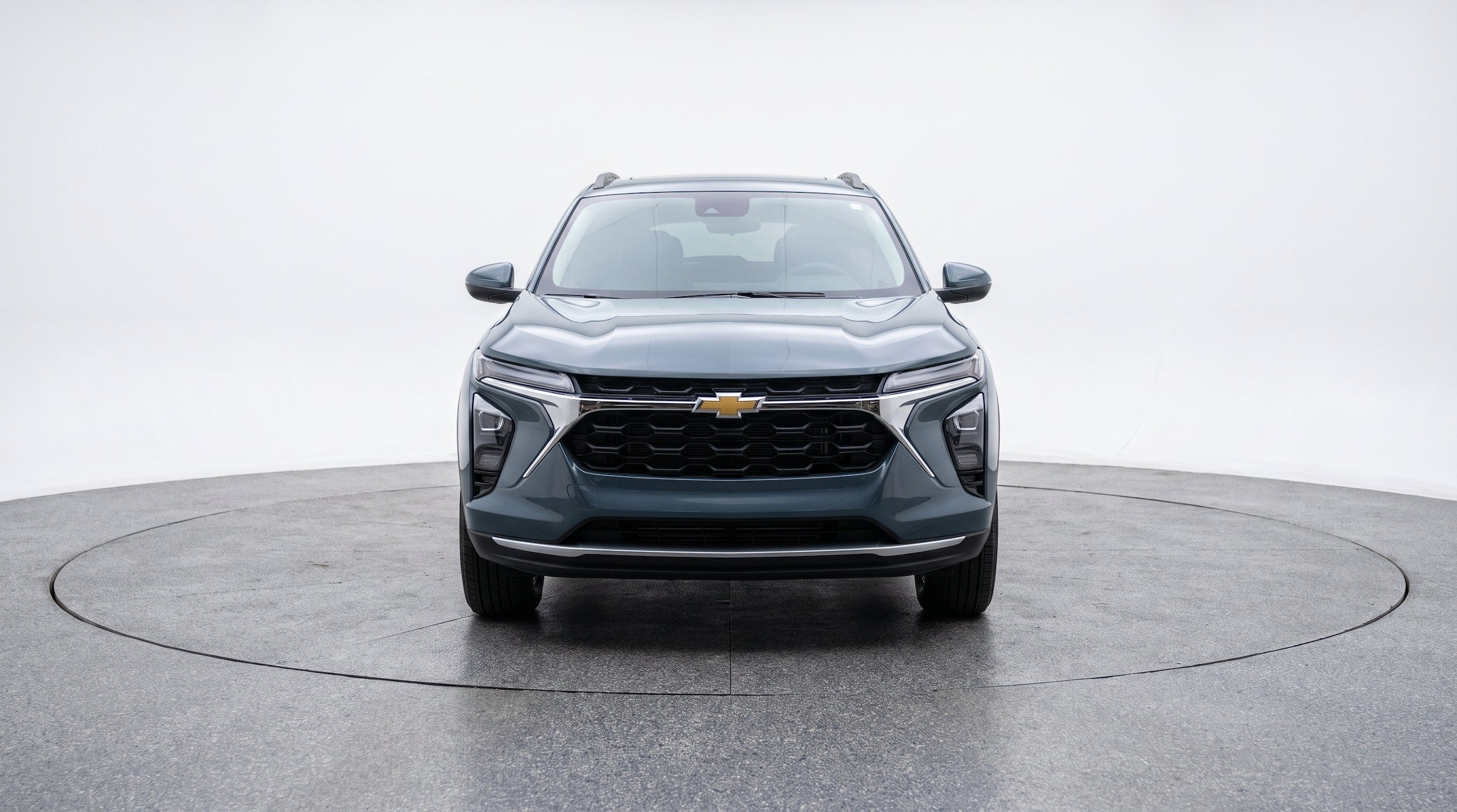Thumbnail: 2025 Chevrolet Trax - 2