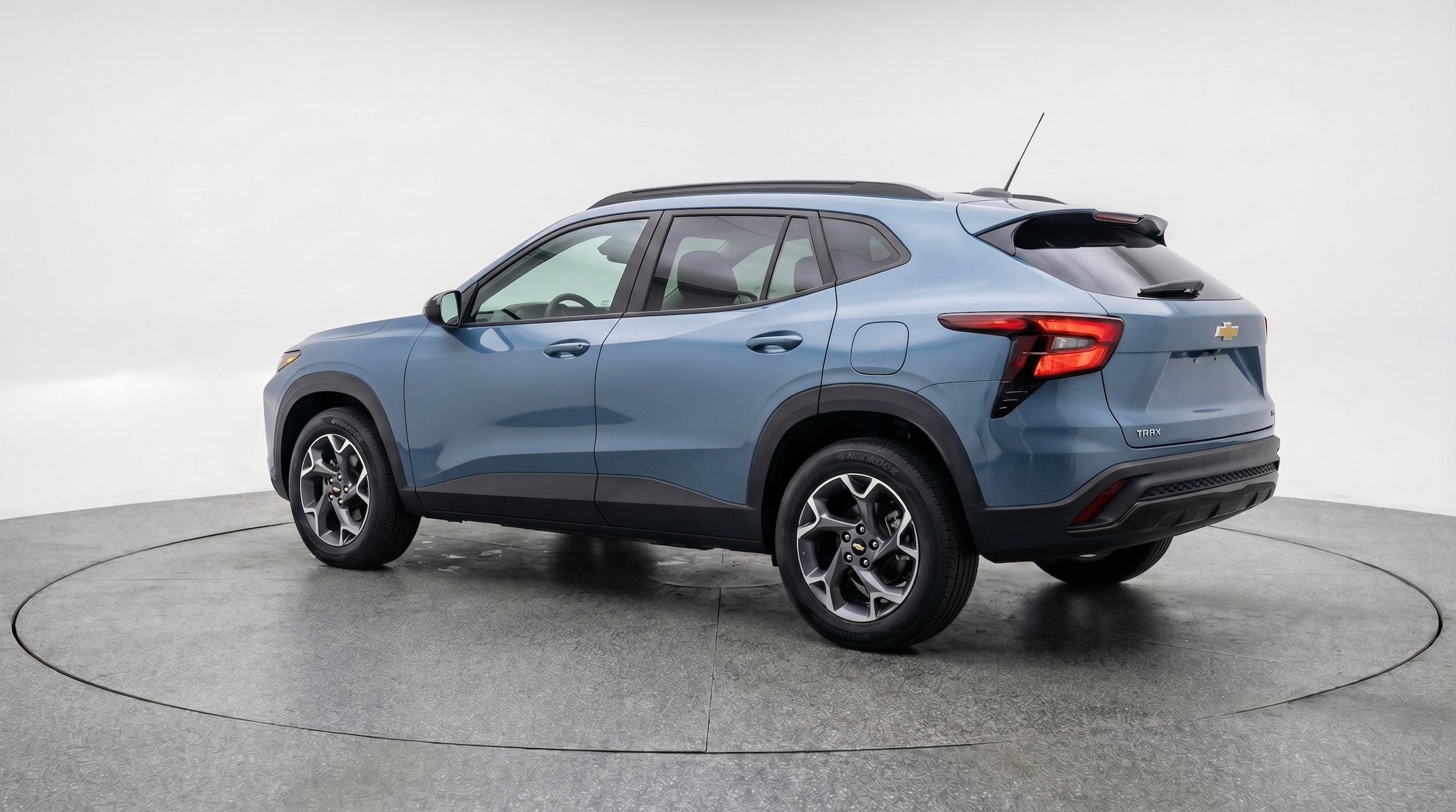 Thumbnail: 2025 Chevrolet Trax - 6