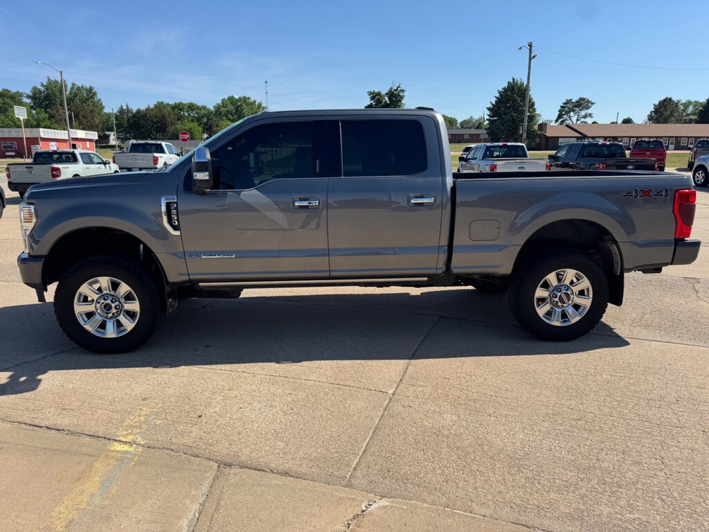 Used 2022 Ford Super Duty F-250 SRW Platinum Truck Crew Cab
