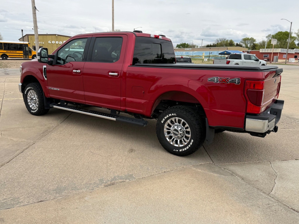 Used 2021 Ford Super Duty F-350 SRW LARIAT Truck Crew Cab