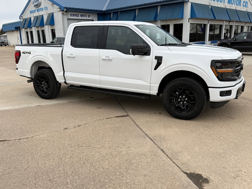 New 2025 Ford F-150 XLT Truck SuperCrew Cab