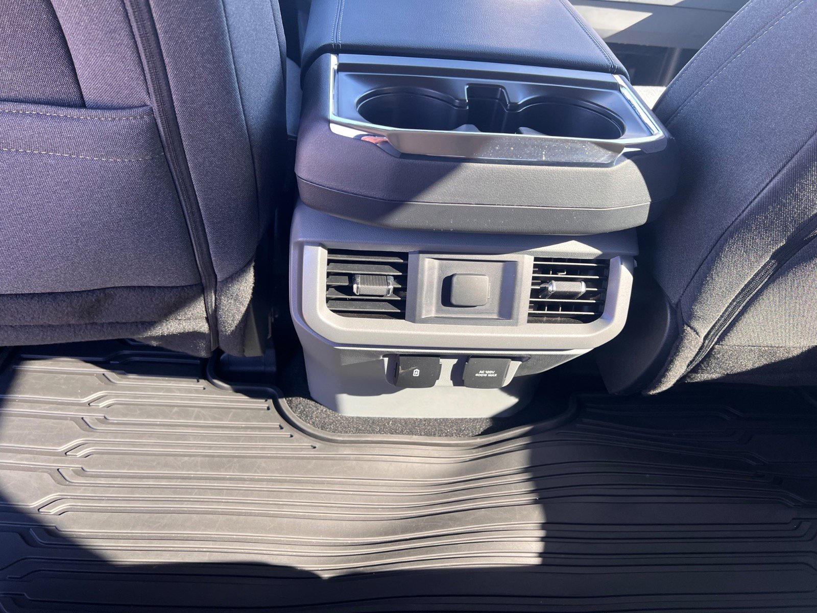 2024 Ford F-150 XLT - Photo 9