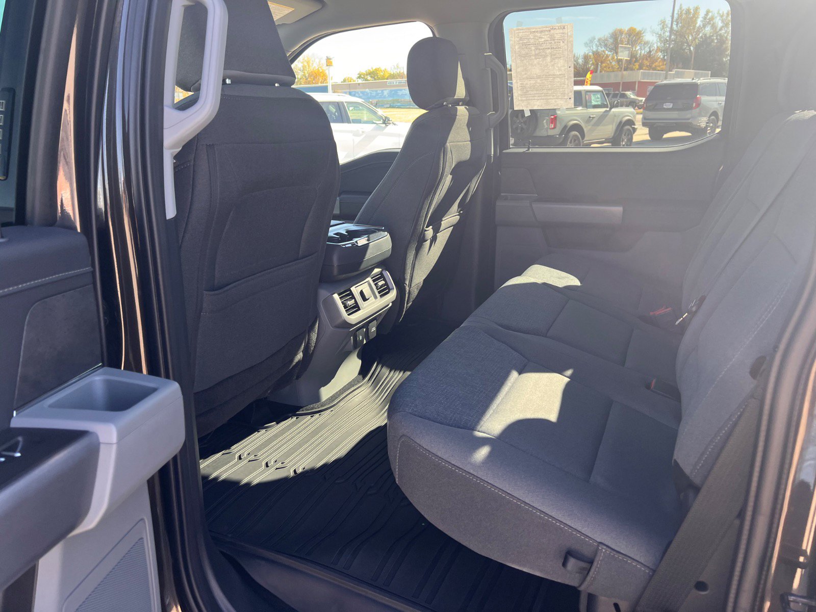2024 Ford F-150 XLT - Photo 8