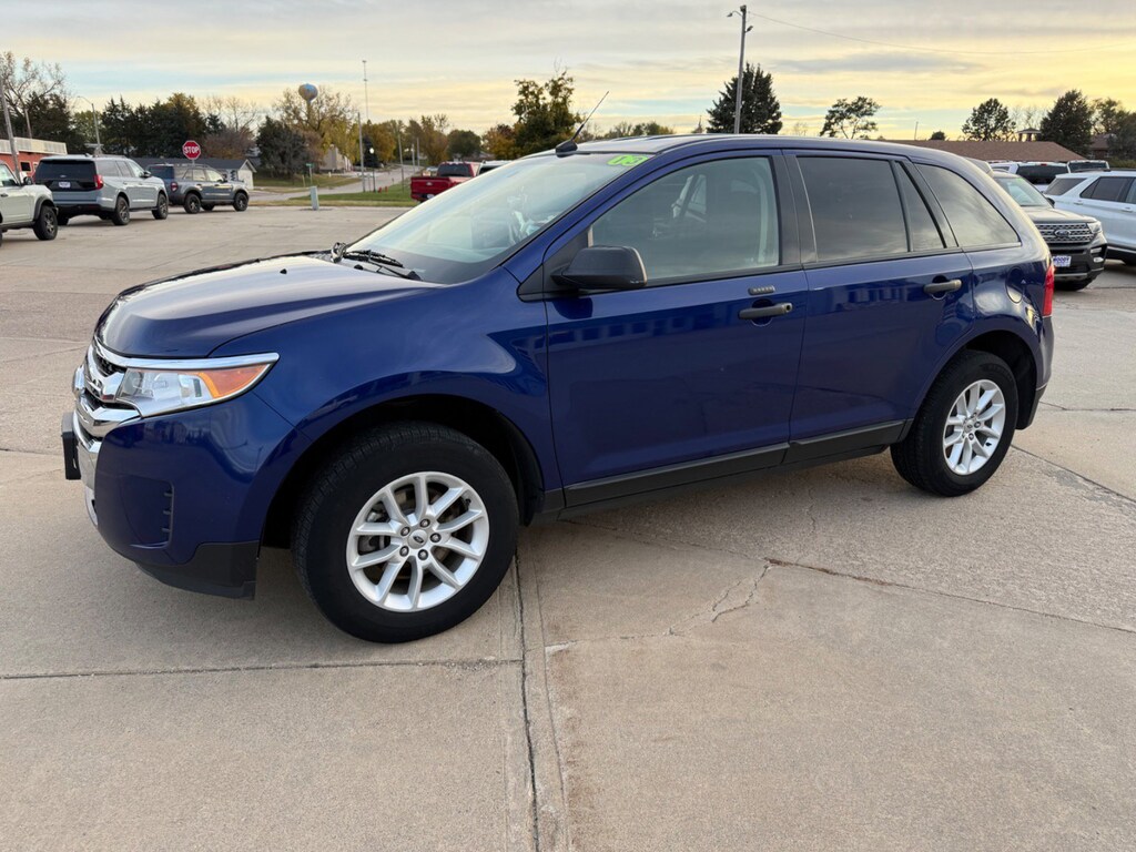 Used 2013 Ford Edge SE SUV