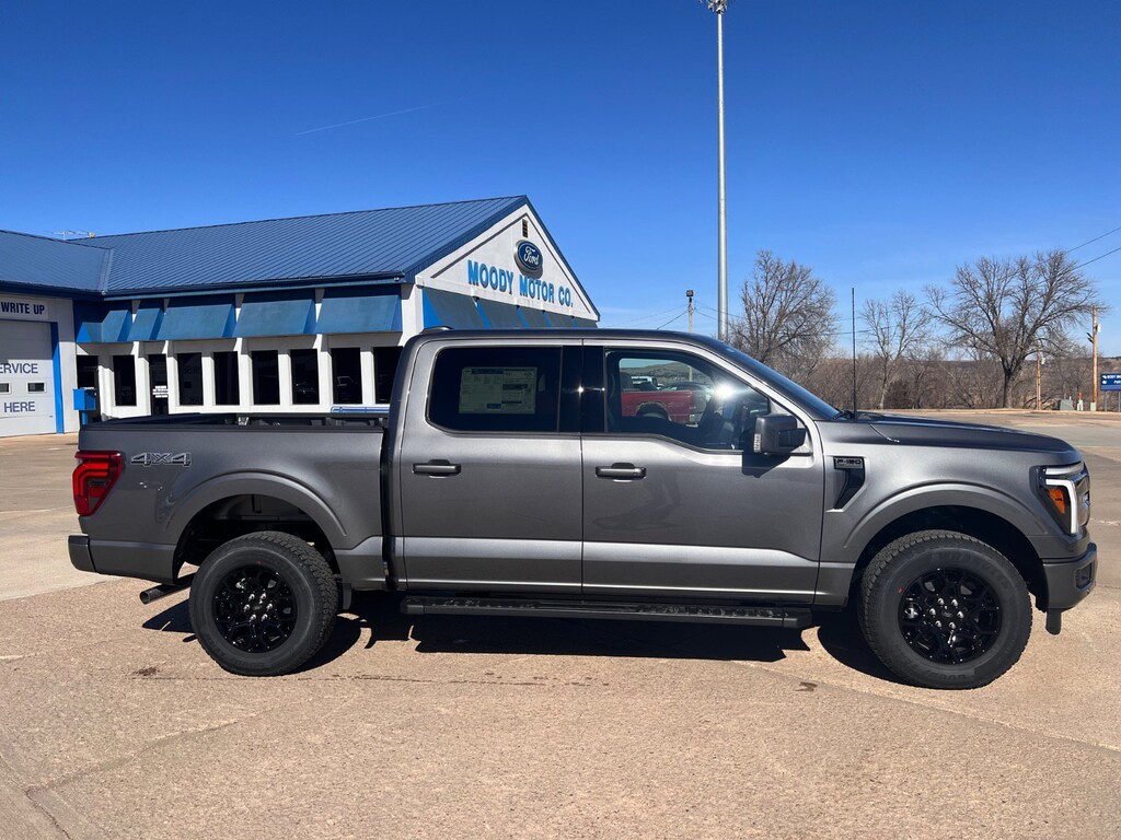 New 2026 Ford F-150 LARIAT Truck SuperCrew Cab