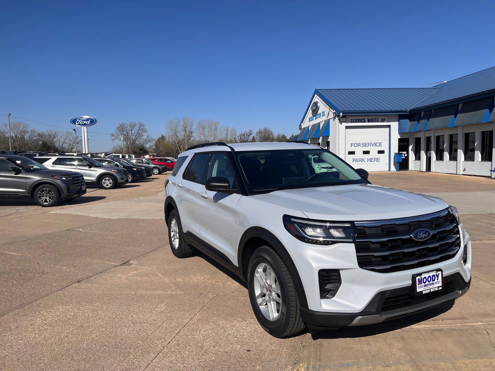 2026 Ford Explorer Active 4WD's photo