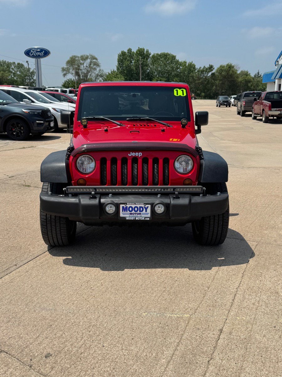 Used 2011 Jeep Wrangler Unlimited Sport with VIN 1J4HA3H1XBL559436 for sale in Niobrara, NE