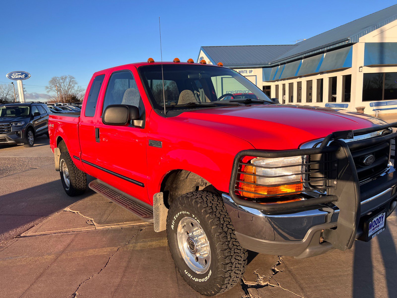 Used 1999 Ford F-250 XLT with VIN 1FTNX21L5XEB04342 for sale in Niobrara, NE