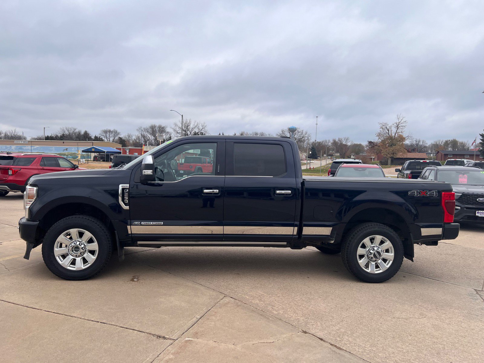 2021 Ford F-250 Super Duty Platinum's photo