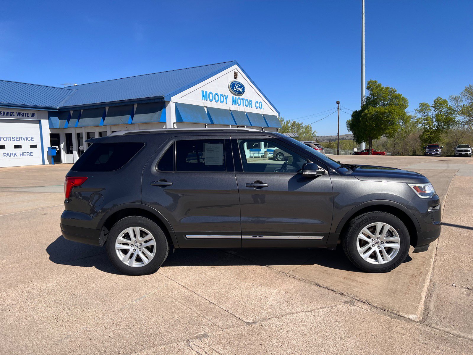 2018 Ford Explorer XLT 4WD's photo