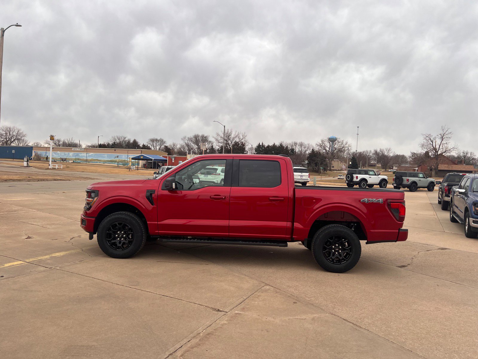2025 Ford F-150 XLT's photo