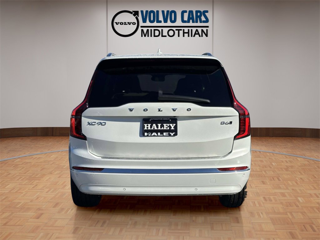 2026 Volvo XC90 Plus photo 4