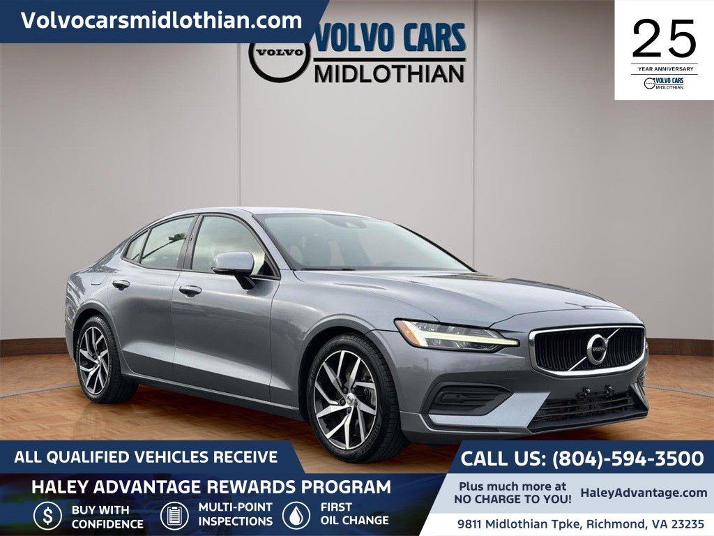 2019 Volvo S60 Momentum's photo