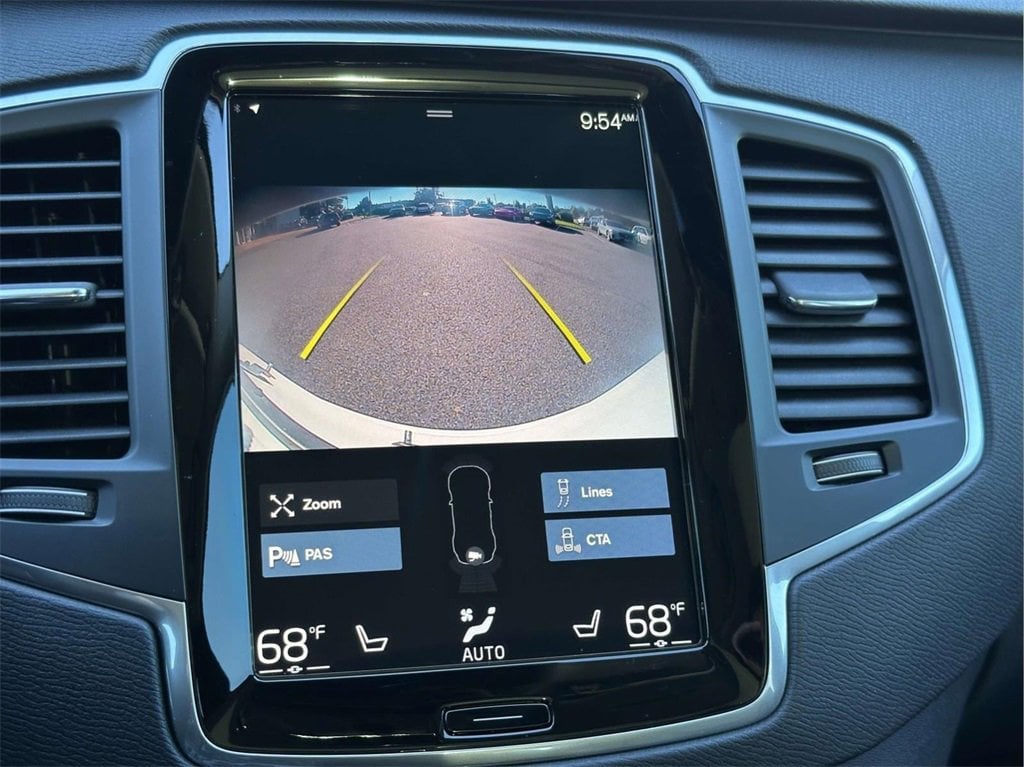 Used 2022 Volvo XC90 T6 Momentum SUV