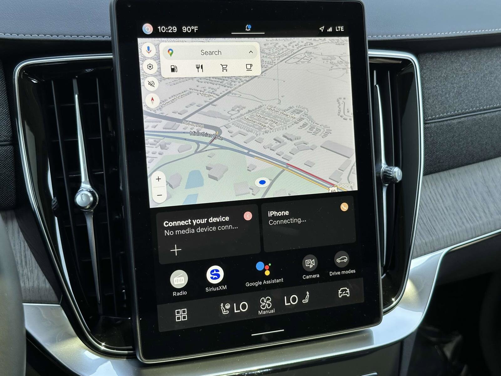2025 Volvo XC90 photo 3