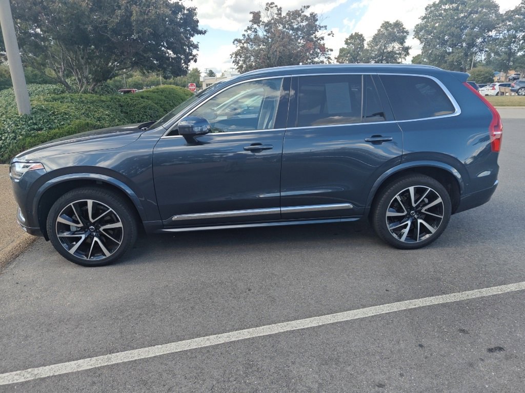 2023 Volvo XC90 Plus photo 2