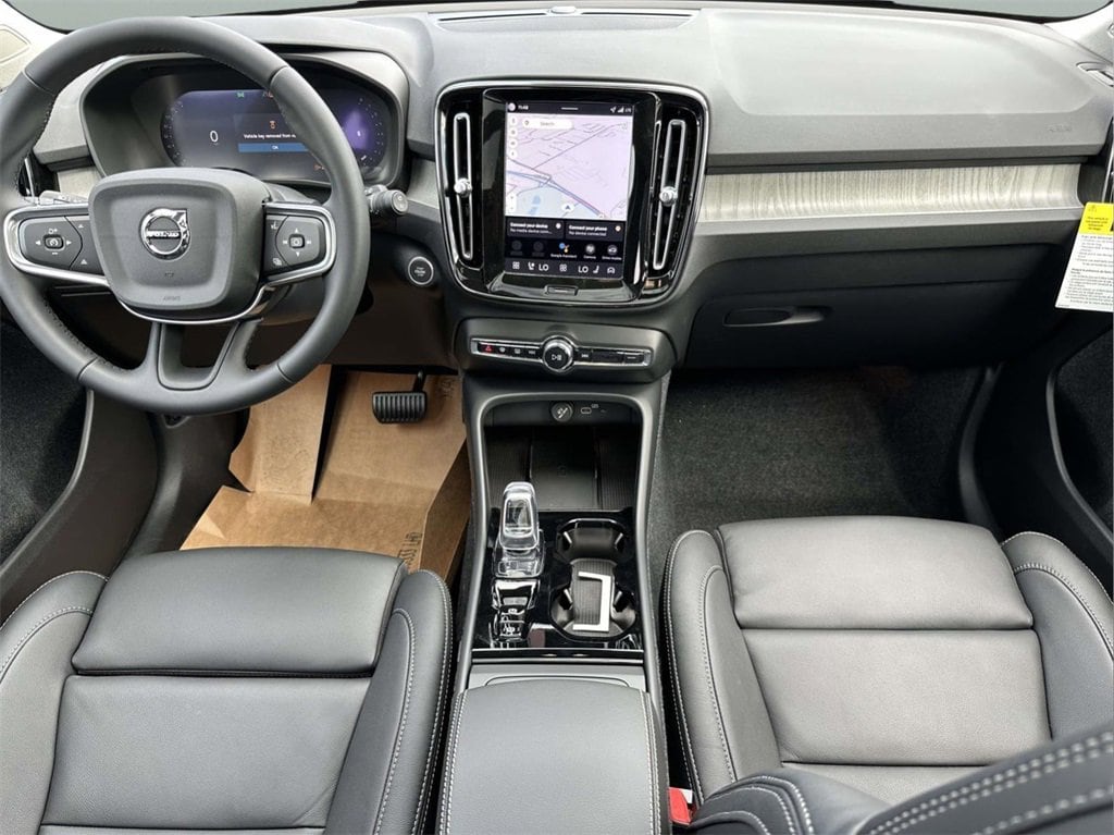 New 2026 Volvo XC40 B5 Plus SUV