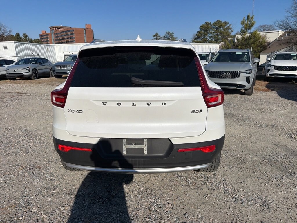 Used 2023 Volvo XC40 B5 Plus Bright Theme SUV