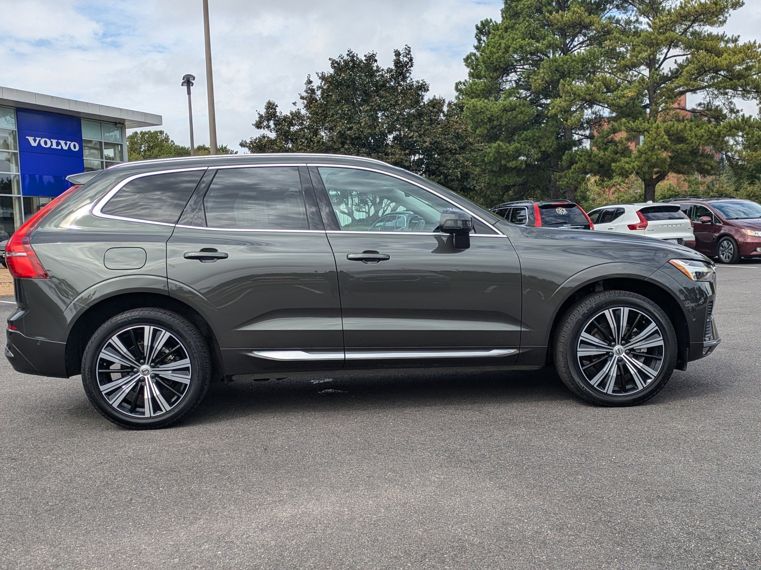 Used 2022 Volvo XC60 Inscription with VIN YV4L12DL8N1946632 for sale in Midlothian, VA