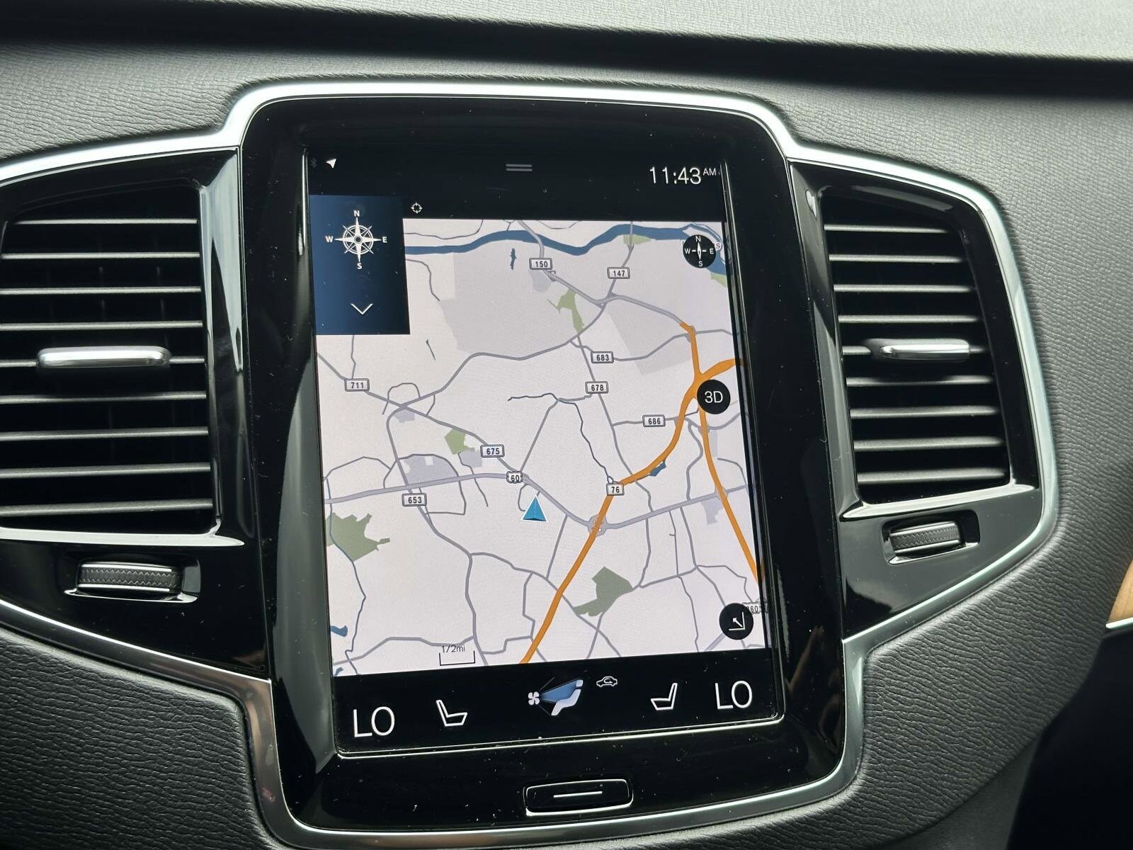 2022 Volvo XC90 T6 AWD Momentum photo 3