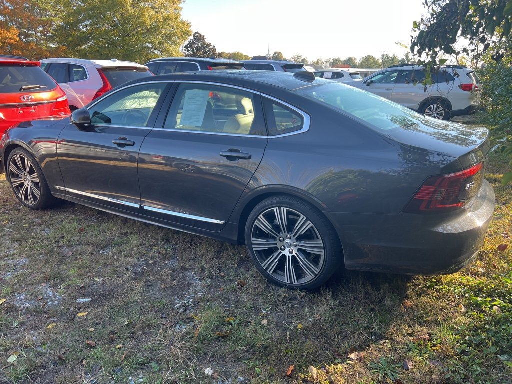 2023 Volvo S90 Ultimate photo 3