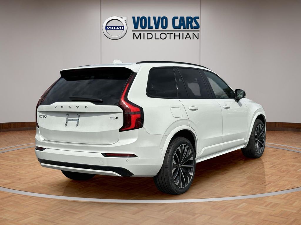 2026 Volvo XC90 Ultra - Photo 19