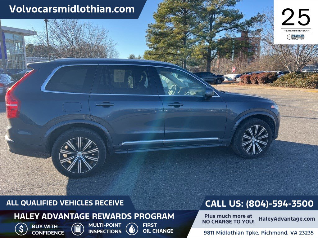 2023 Volvo XC90 Plus's photo