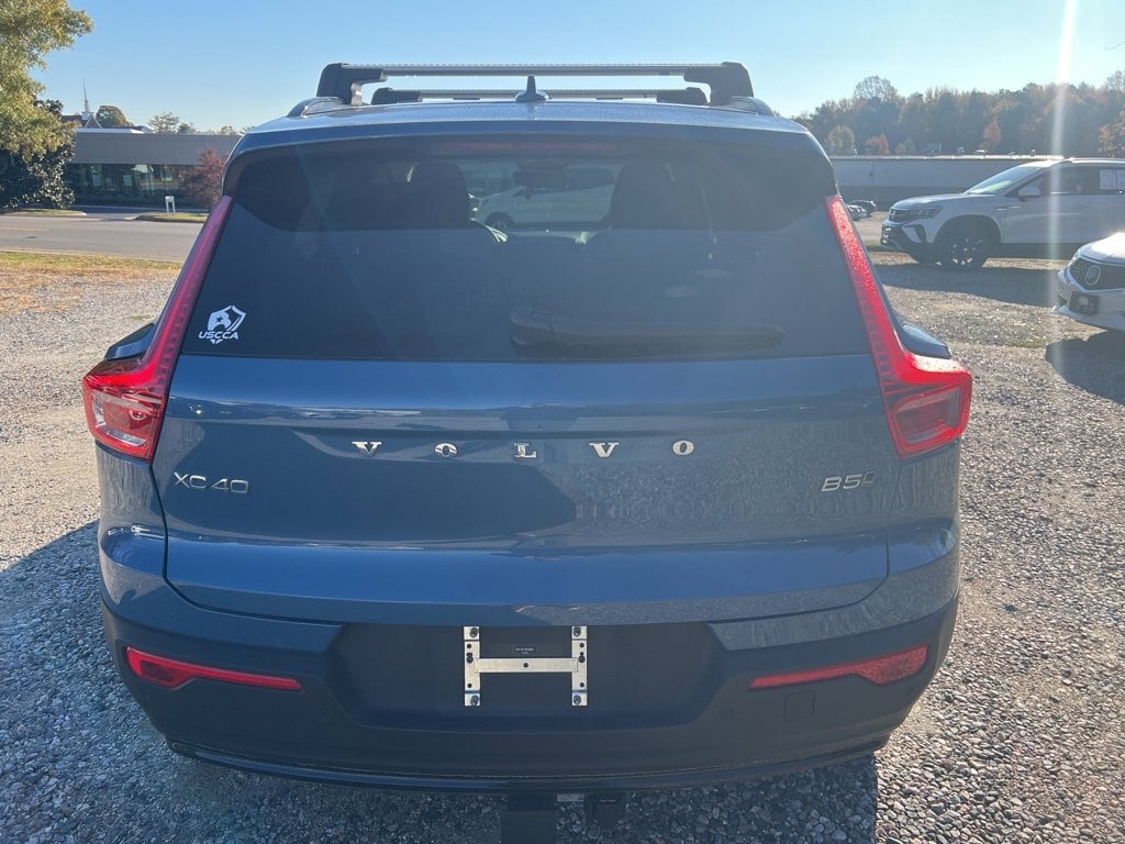 Used 2024 Volvo XC40 B5 Plus Dark Theme SUV