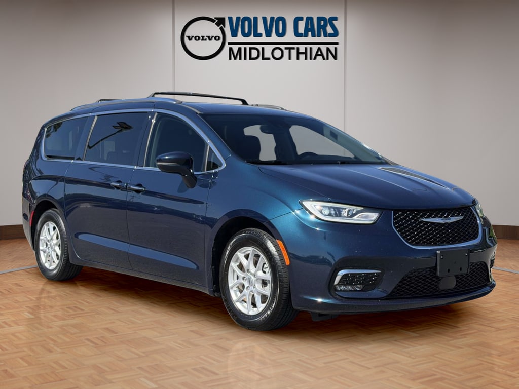 2021 Chrysler Pacifica Touring L's photo