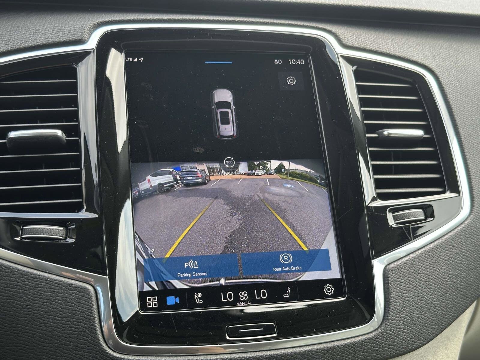 2023 Volvo XC90 AWD Plus photo 3